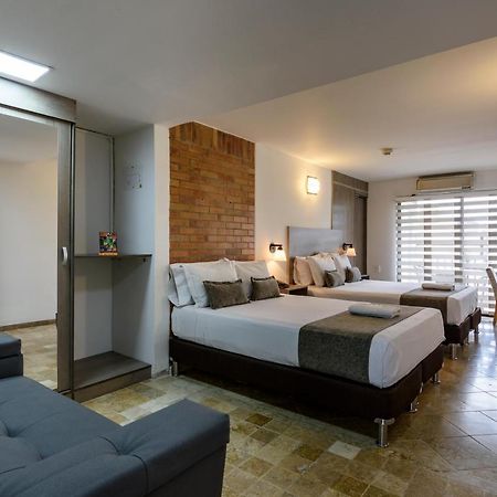 Hotel Cabo De La Vela Medellin Bagian luar foto