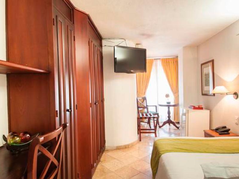Hotel Cabo De La Vela Medellin Bagian luar foto