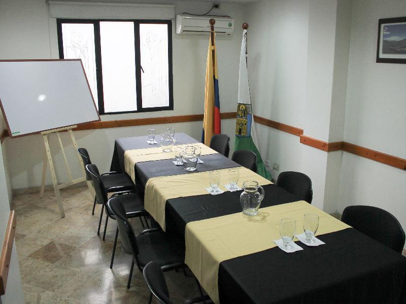 Hotel Cabo De La Vela Medellin Bagian luar foto