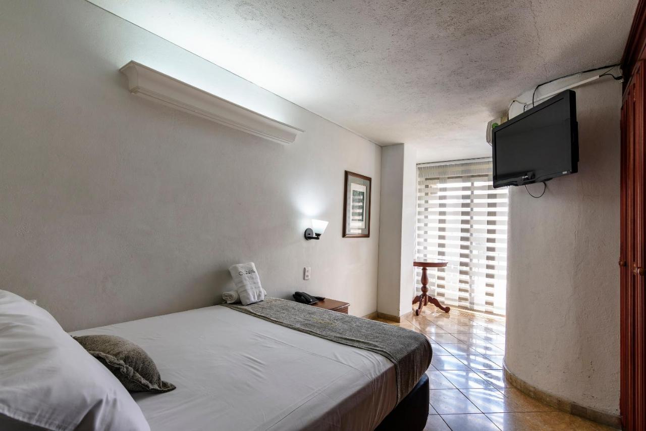 Hotel Cabo De La Vela Medellin Bagian luar foto