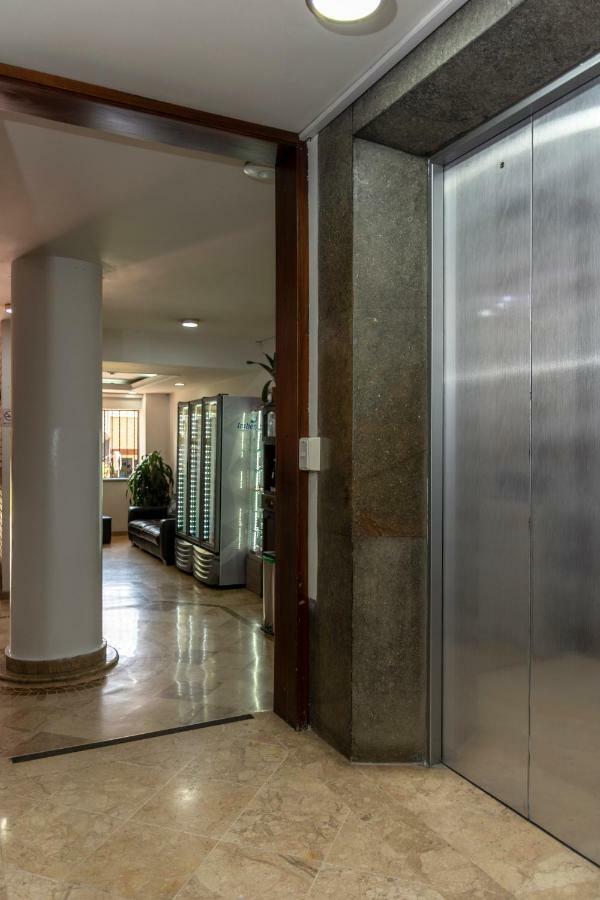 Hotel Cabo De La Vela Medellin Bagian luar foto