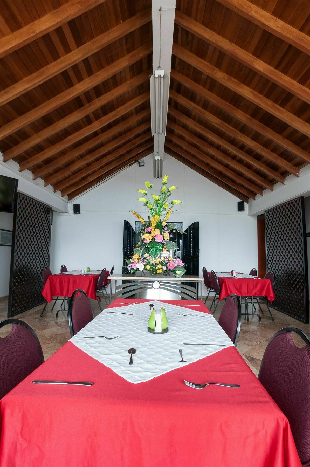 Hotel Cabo De La Vela Medellin Bagian luar foto