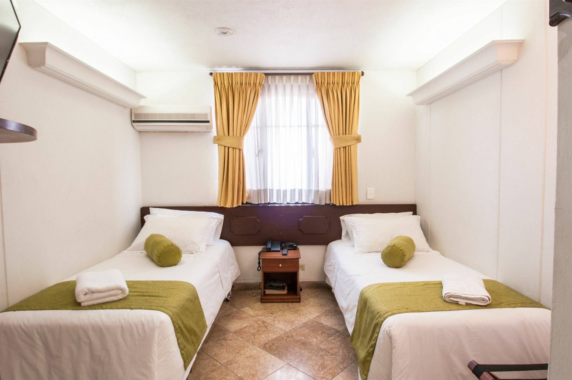 Hotel Cabo De La Vela Medellin Bagian luar foto